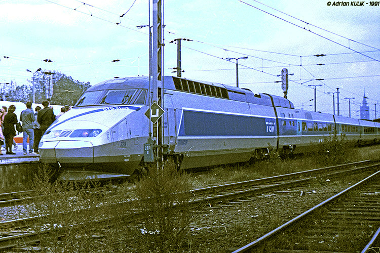 Alstom TGV #325