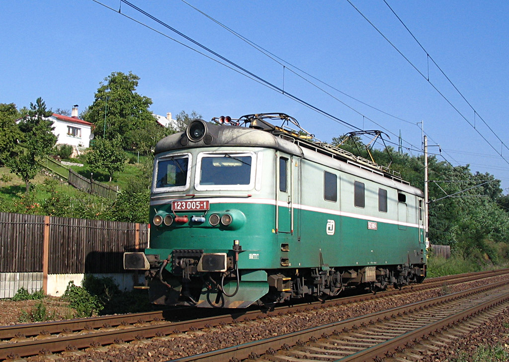 Škoda 57E2 #123 005-1